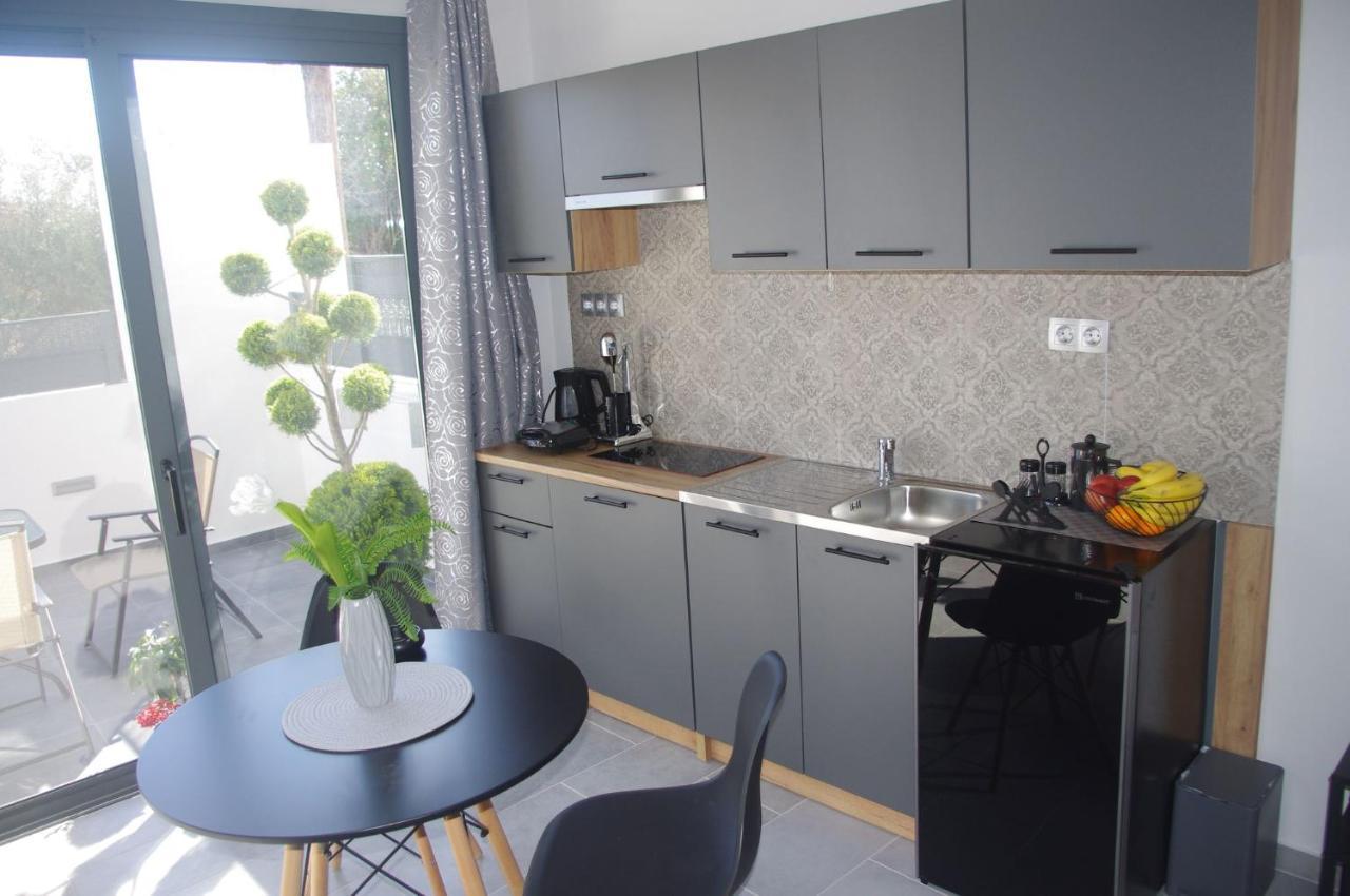 Irene Luxury Μύρτος