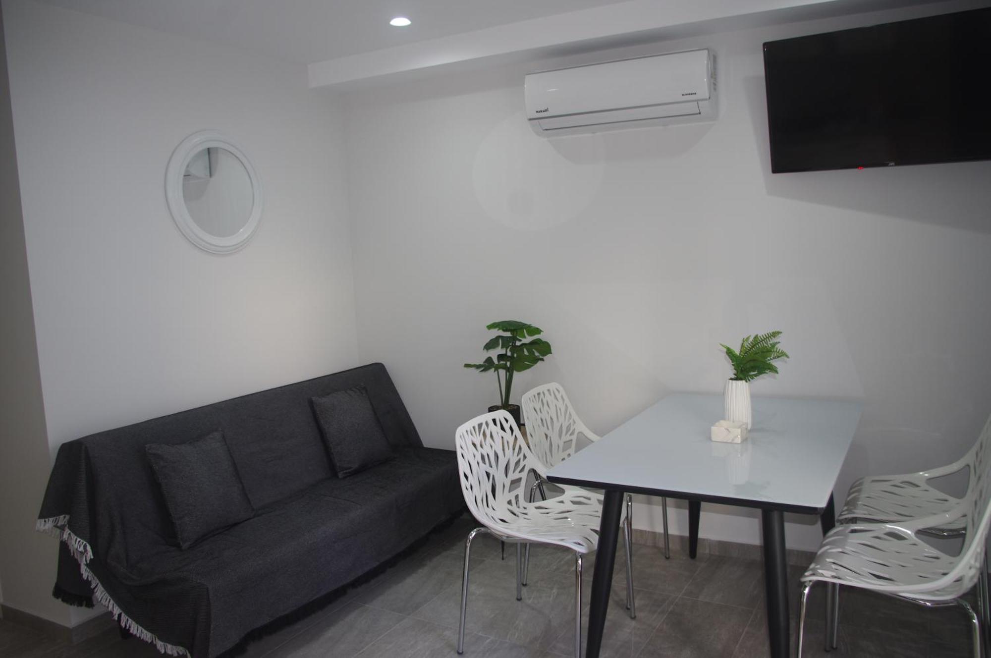 Irene Luxury Μύρτος